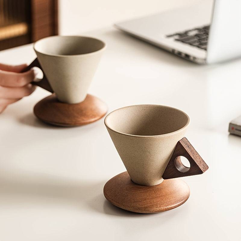 Elegante Keramiktasse 250ml – Handgefertigt mit Holzgriff und Untersetzer | AromaCraft