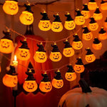Fröhliche Kürbislichter für Halloween-Atmosphäre