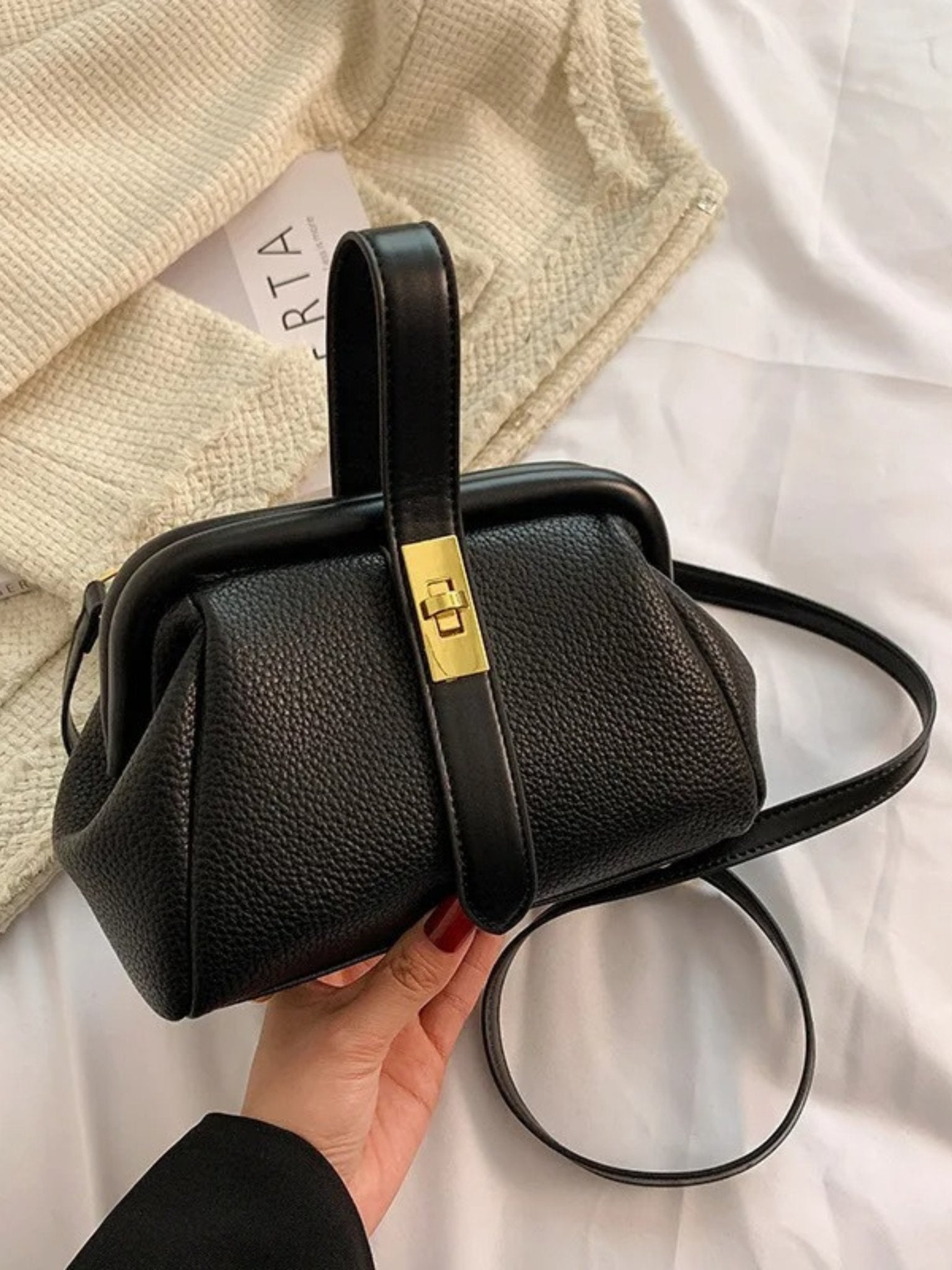 Elegante Ledertasche mit praktischem Schulterriemen