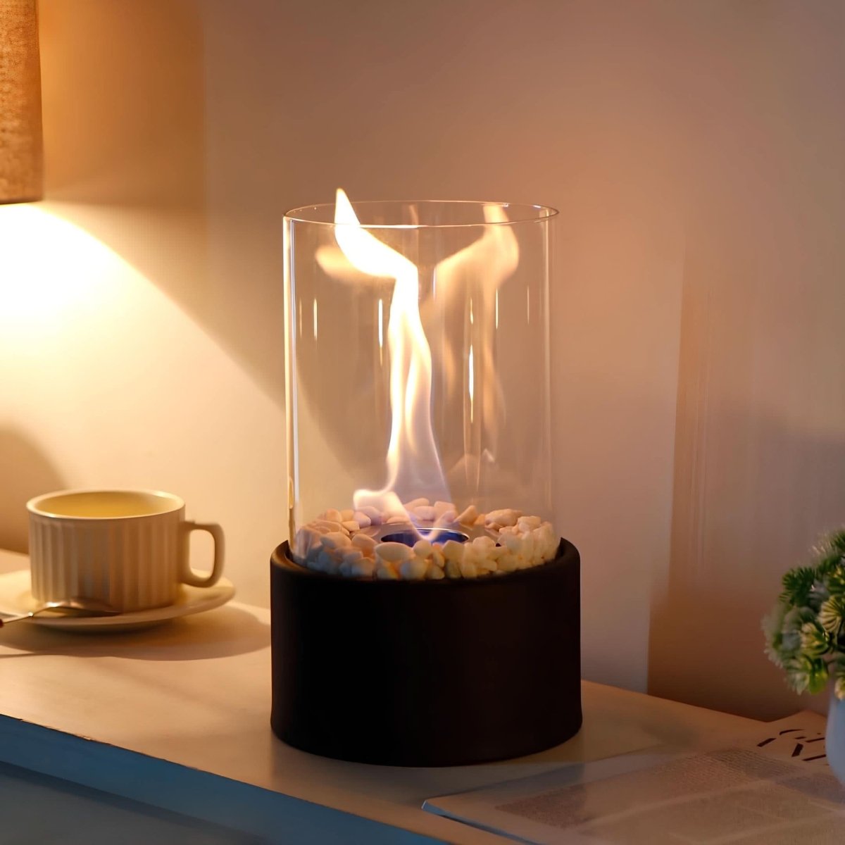 Dekorative Öllampe mit Flamme