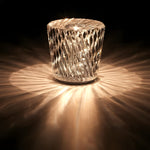 Glanzvolle LED Tischlampe mit Kristall-Design – Lumina Elegance