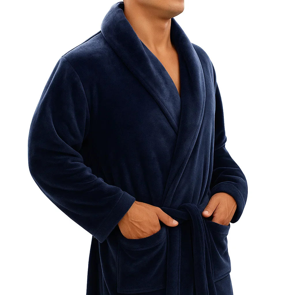 Warm fleece bathrobe with a smart collar and pockets