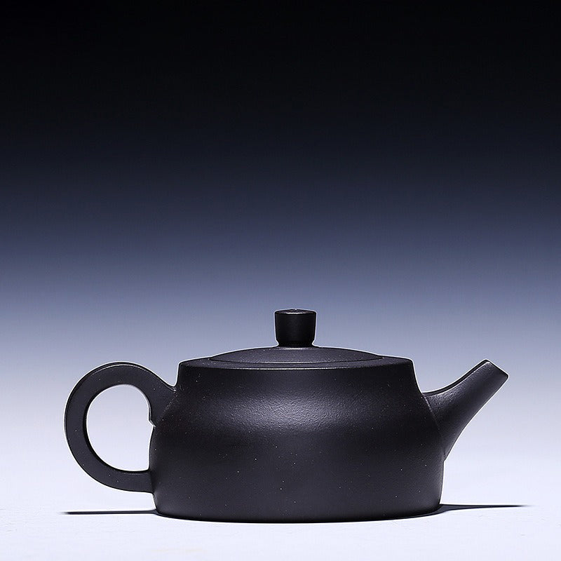 Handgefertigte Teekanne aus lila Ton - Elegantes Teeset