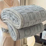 Wohlfühl-Decke aus weichem Fleece mit umkehrbarem Design – Elegant und vielseitig