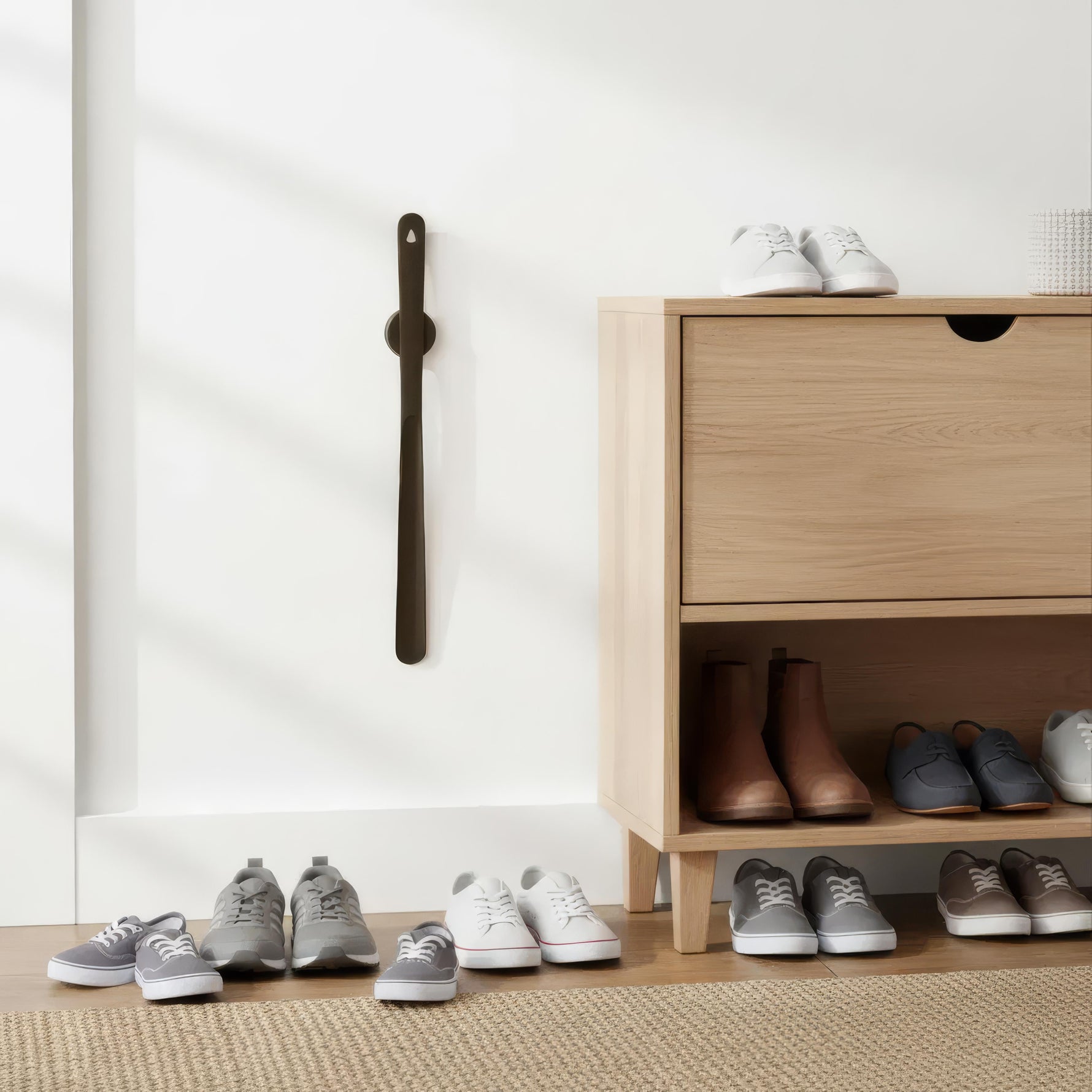 Stylish Shoehorn Made of Beechwood – Simple and Elegant