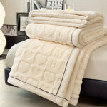 Wohlfühl-Decke aus weichem Fleece mit umkehrbarem Design – Elegant und vielseitig