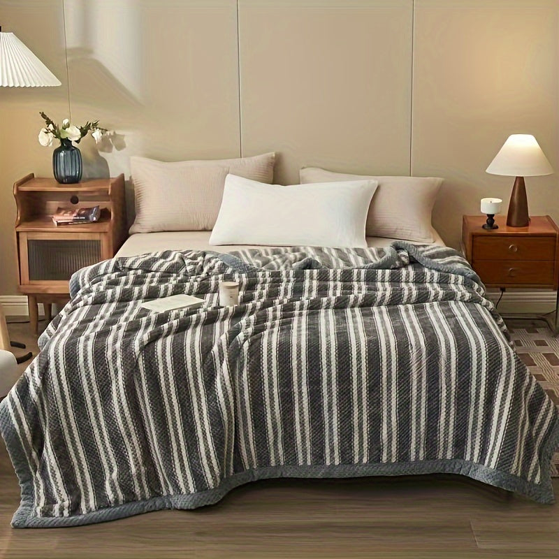 Cozy Blanket – Cuddly Throw for Bed and Sofa