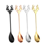 Geschenkset aus Metalllöffeln für Weihnachtsdekorationen zuhause