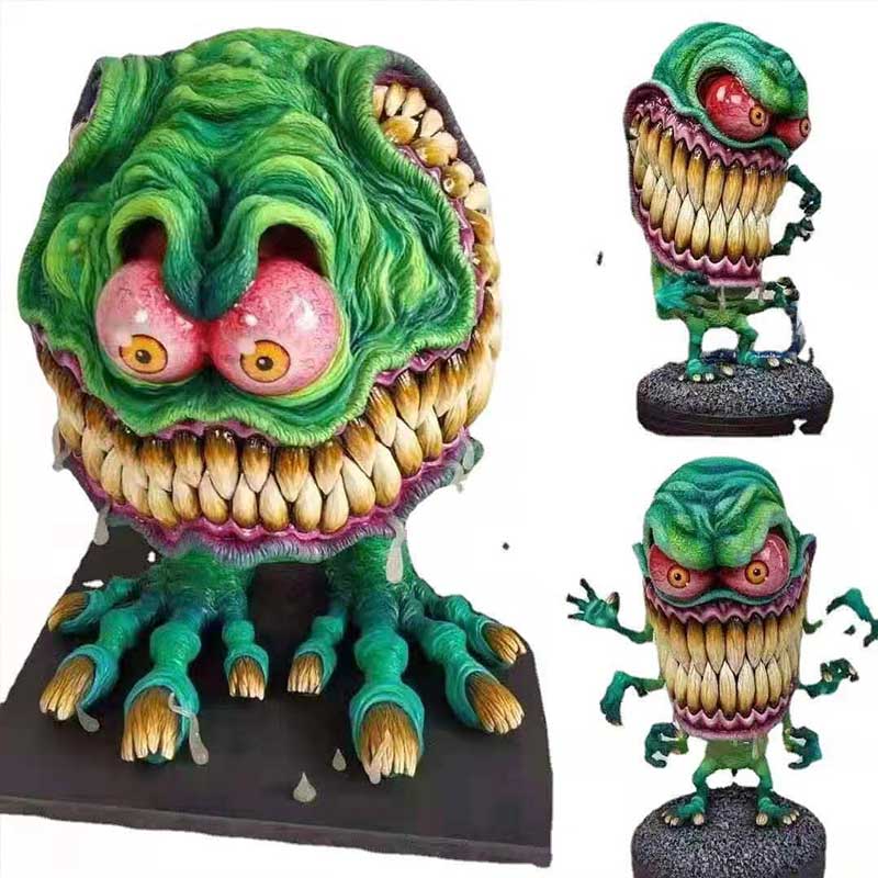 Große Monsterstatue mit wütendem Mund