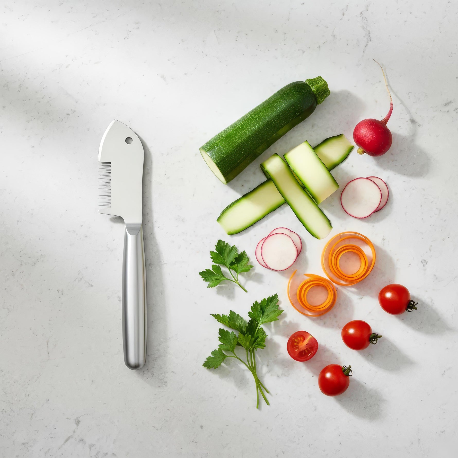 Precise vegetable peeler for perfect julienne strips
