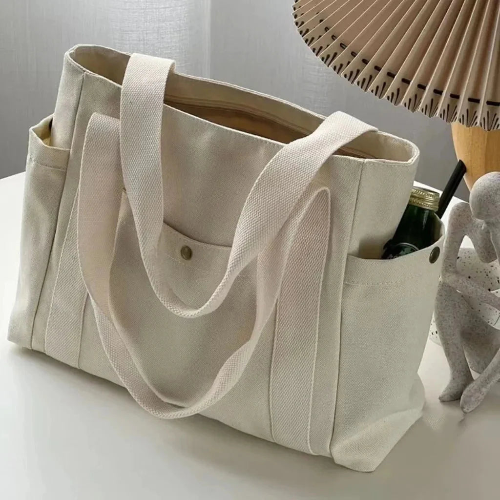 Stylische Alltags-Tasche mit vielseitigen Fächern