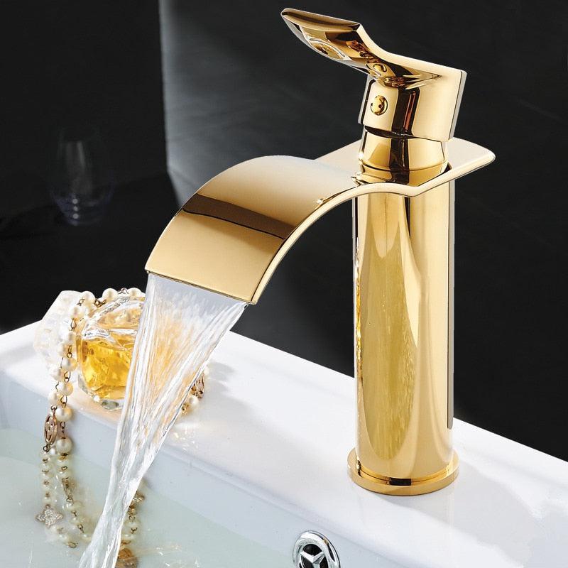Eleganter Wasserfall-Waschtischarmatur aus Messing