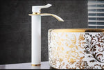 Eleganter Wasserfall-Waschtischarmatur aus Messing