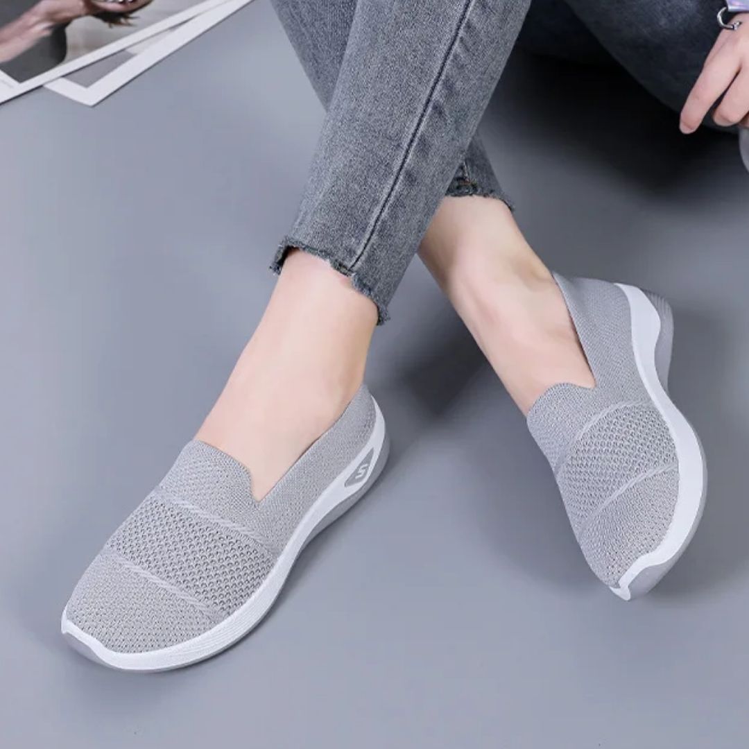 Elegant Women's Sneakers with Orthopedic Support