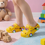 Rutschfeste Badeschlappen für Kinder – Leuchtende Autoslipper