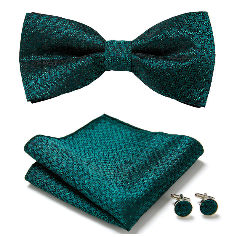 Elegant set with stylish bow ties and accessories