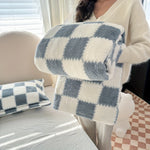 Classic Plaid Blanket – Soft, Warm, and Versatile for Home and On the Go