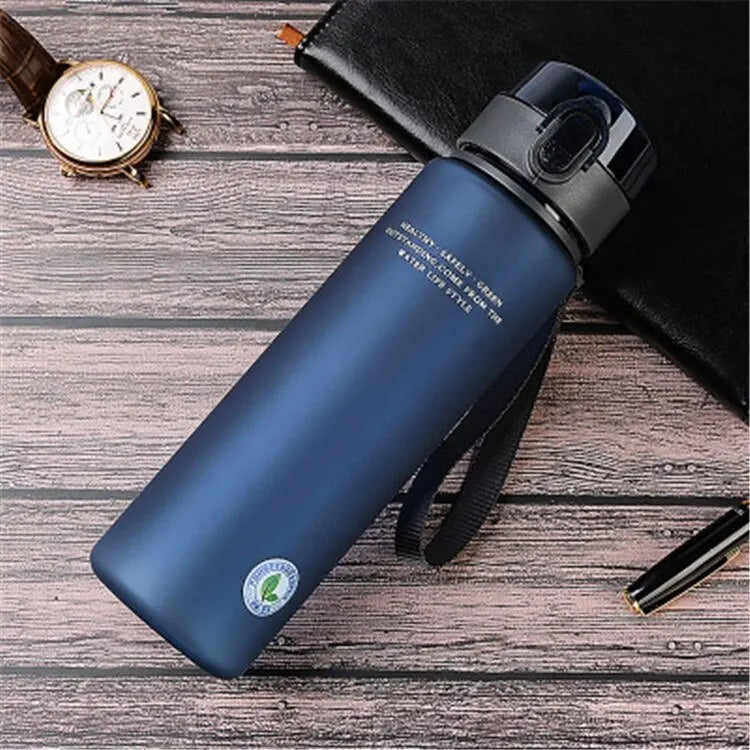 HydroFlex Trinkflasche – Auslaufsicher & BPA-frei für Alltag und Sport
