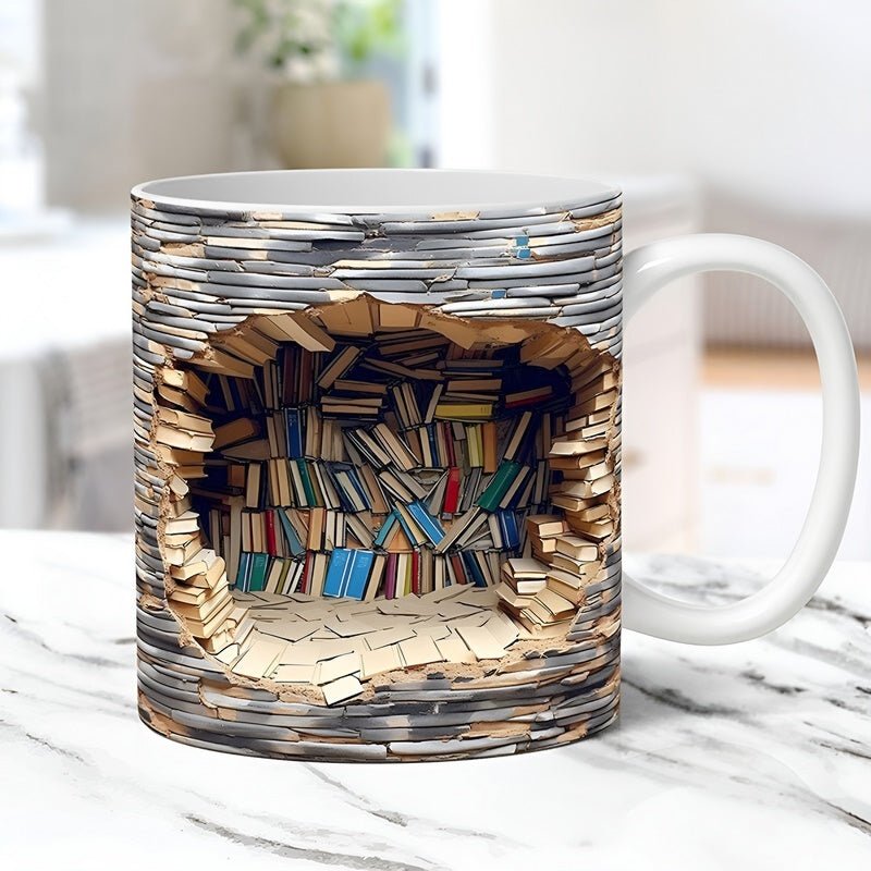 Bücherliebhaber Tasse – 3D Becher mit Bücherregal-Design