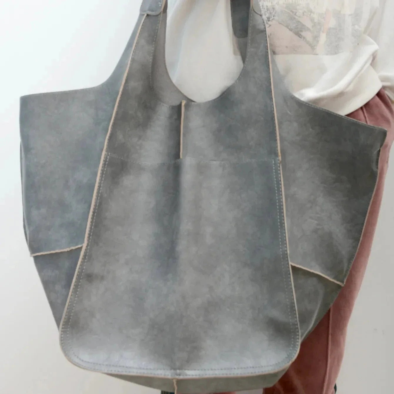 Stilvolle Vintage-Ledertasche mit praktischem Reißverschluss