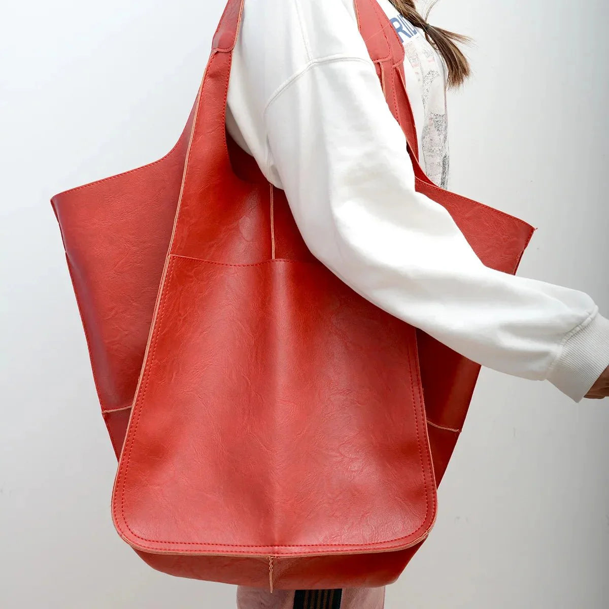 Stilvolle Vintage-Ledertasche mit praktischem Reißverschluss