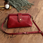 Retro-Inspirierte Ledertasche – Handgefertigt für Stilbewusste