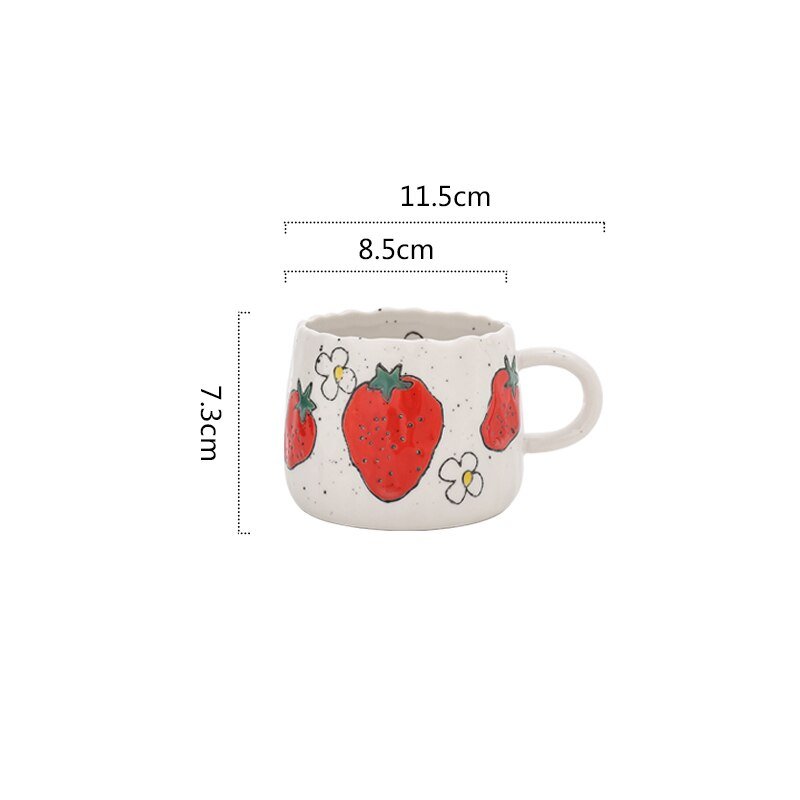 Keramiktasse mit verspieltem Obstdesign