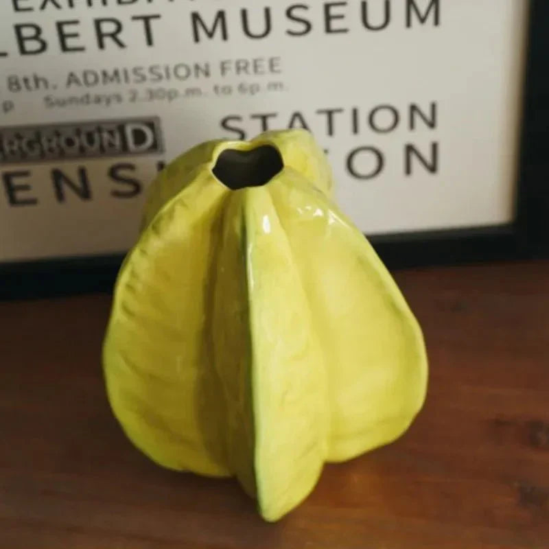 Einzigartige dekorative Keramikvase in Sternfruchtform