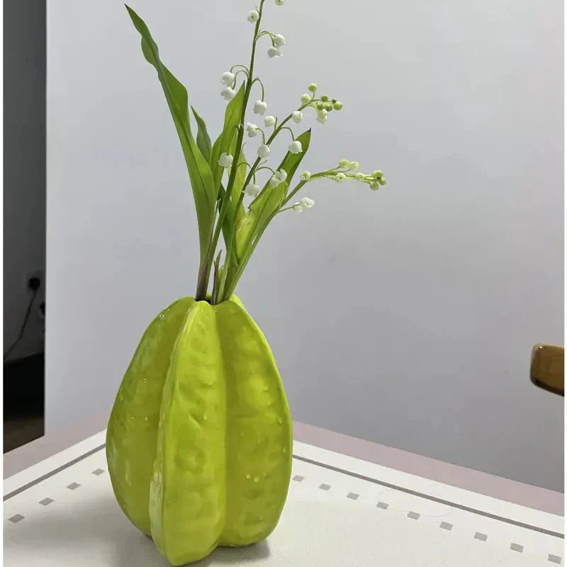 Einzigartige dekorative Keramikvase in Sternfruchtform