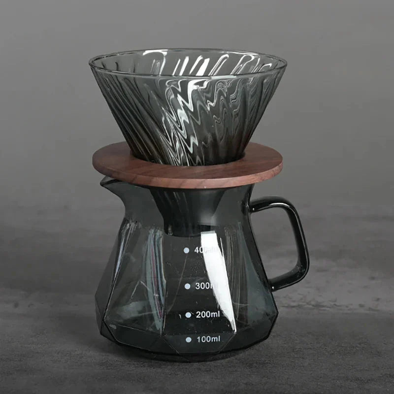 Klarer Glaskaffeebereiter für Filterkaffee und Teekanne