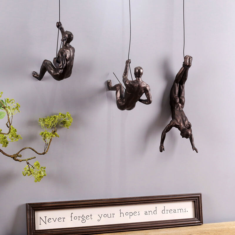 Kletterfiguren Wanddekoration – Inspirierende Wandkunst aus Resin und Eisen