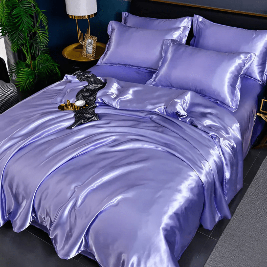 All-Season Comfort Bedding Set Made from Soft Polyester