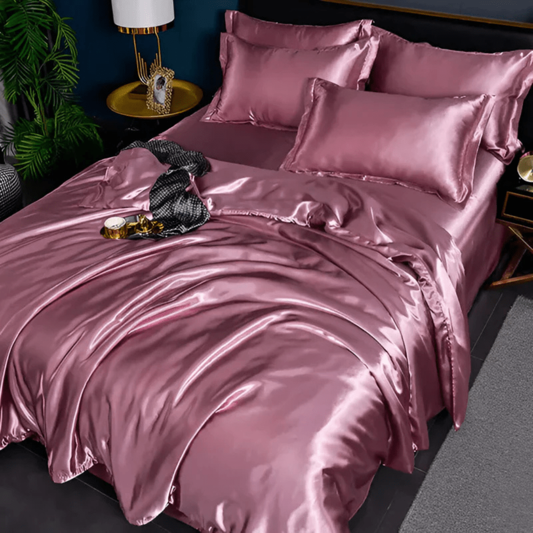 All-Season Comfort Bedding Set Made from Soft Polyester