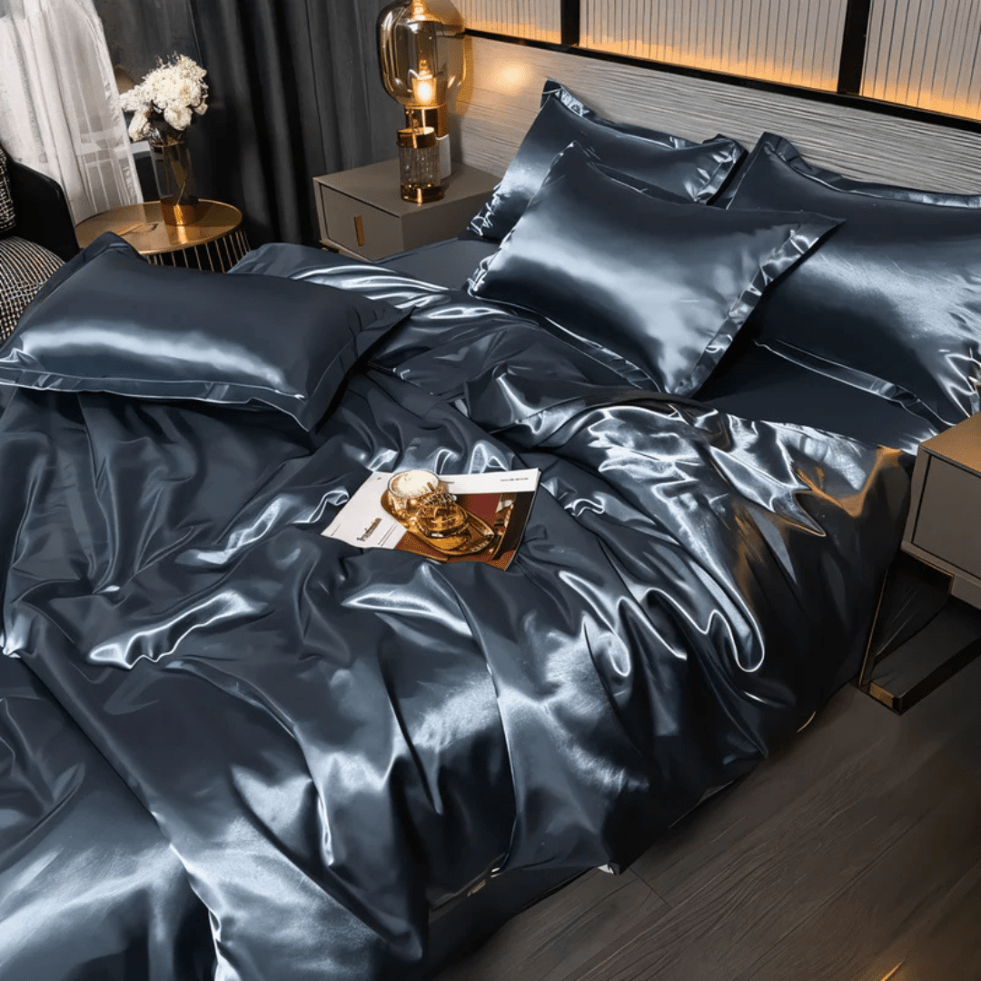 All-Season Comfort Bedding Set Made from Soft Polyester