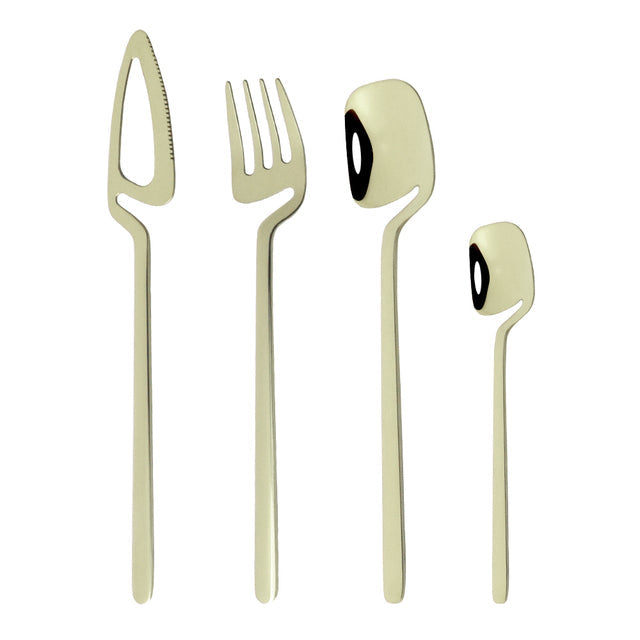 Buntes Besteckset mit Messer, Gabel, Teelöffel für den Esstisch