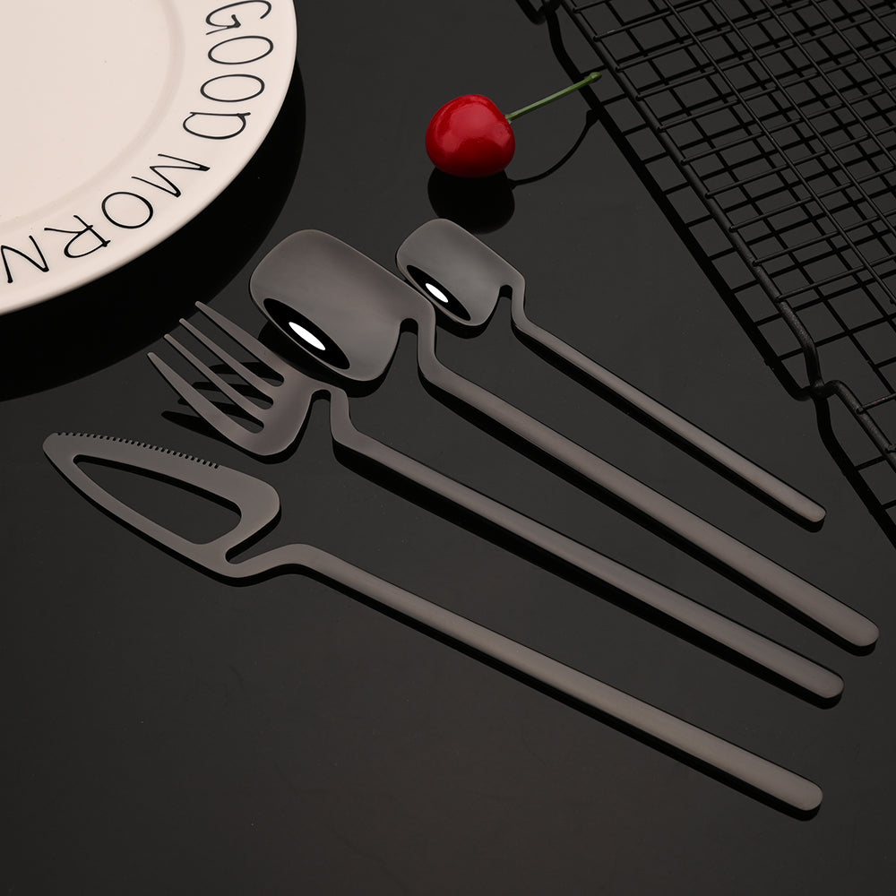 Buntes Besteckset mit Messer, Gabel, Teelöffel für den Esstisch
