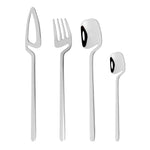 Buntes Besteckset mit Messer, Gabel, Teelöffel für den Esstisch