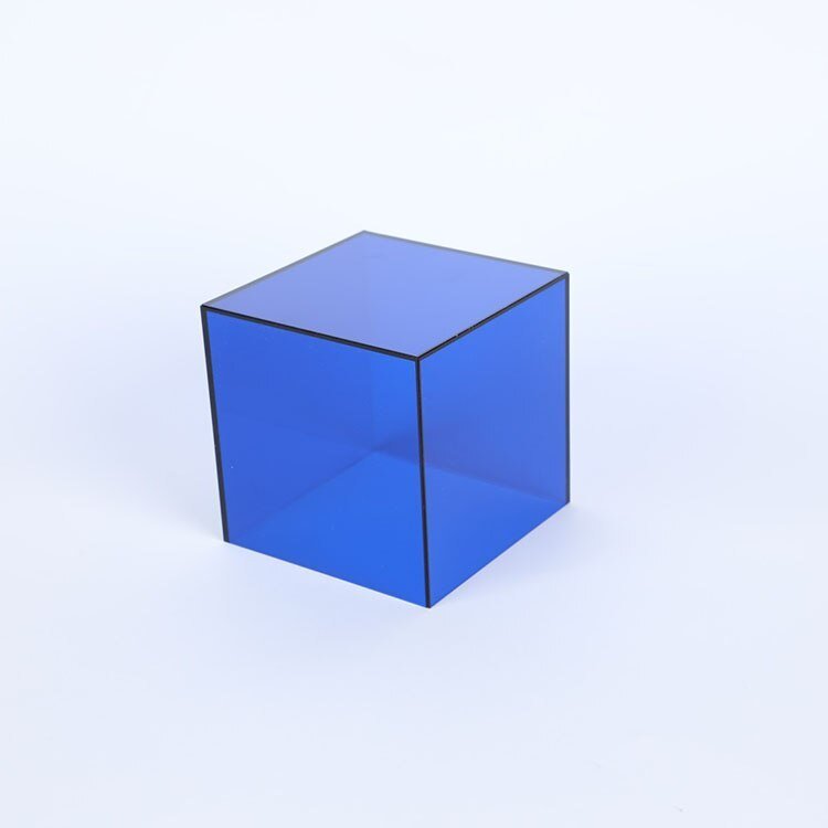 Vielseitige und Stilvolle Acryl-Displaybox für Sammlungen