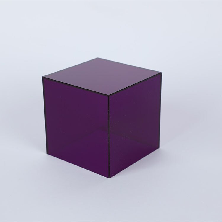 Vielseitige und Stilvolle Acryl-Displaybox für Sammlungen