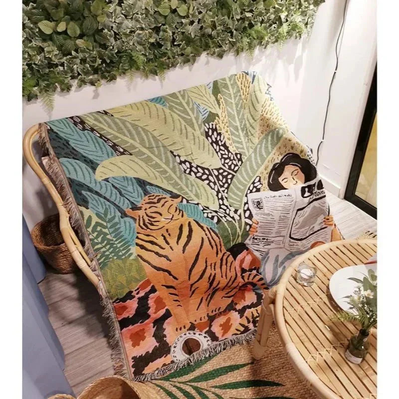 Gemütliche Decke mit Cartoon-Tiger-Design für die Wohnraumgestaltung