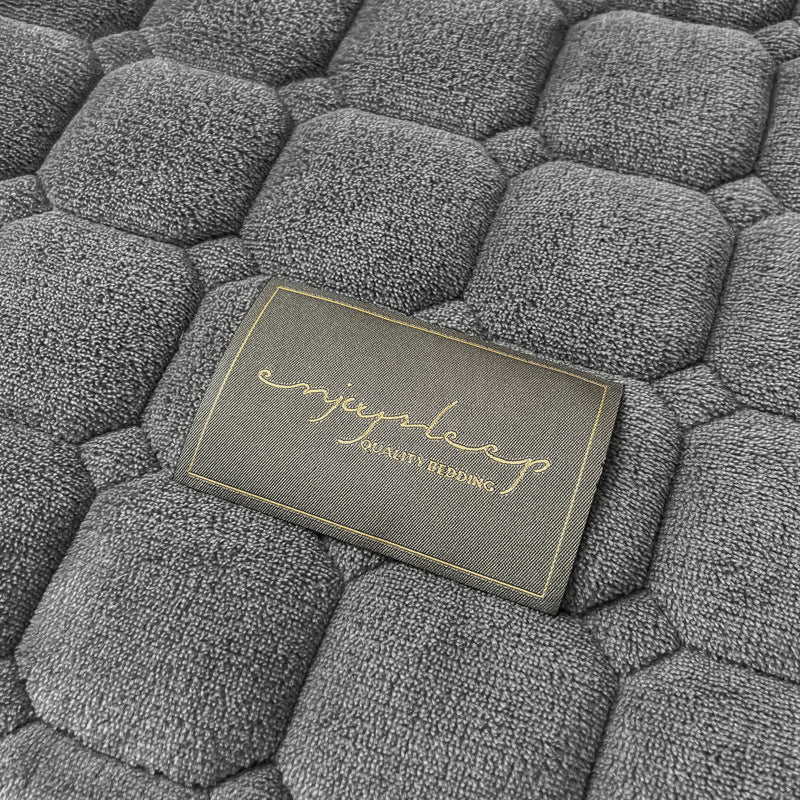 WohlfühlDeck - Kuschelige Decke mit zeitgemäßem Design