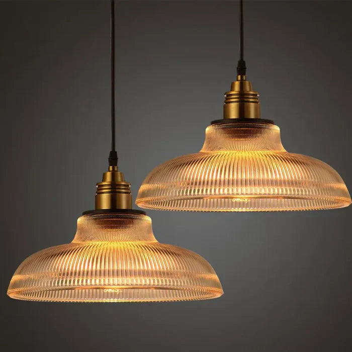 Elegante Glas-Pendelleuchte für stilvolle Räume