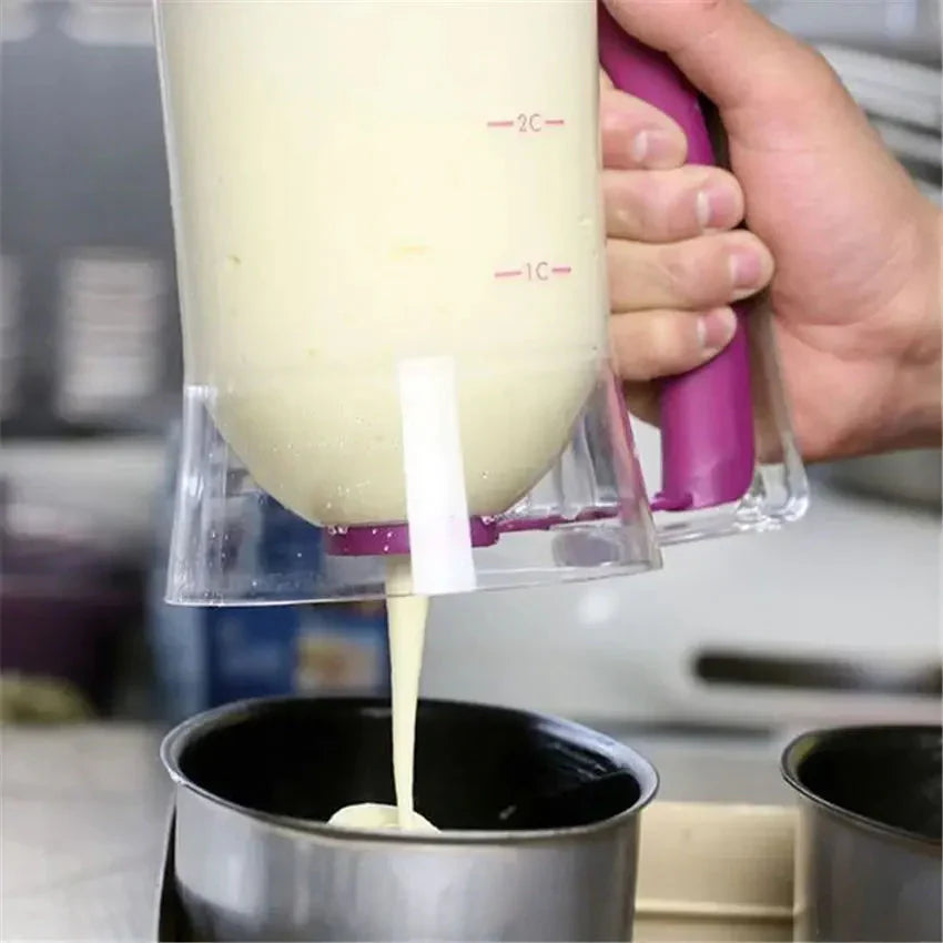 Küchenhelfer für Cupcake- und Pfannkuchen-Teigmischung mit Cream Dispenser