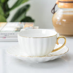 Kreative Tasse mit Untertasse aus Porzellan – Niedliches Design