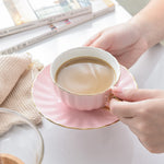 Kreative Tasse mit Untertasse aus Porzellan – Niedliches Design