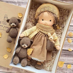 Harmonie | Handgefertigte Waldorf Kuschelpuppe – Lila