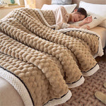 Ultra-Soft Reversible Blanket for Ultimate Comfort