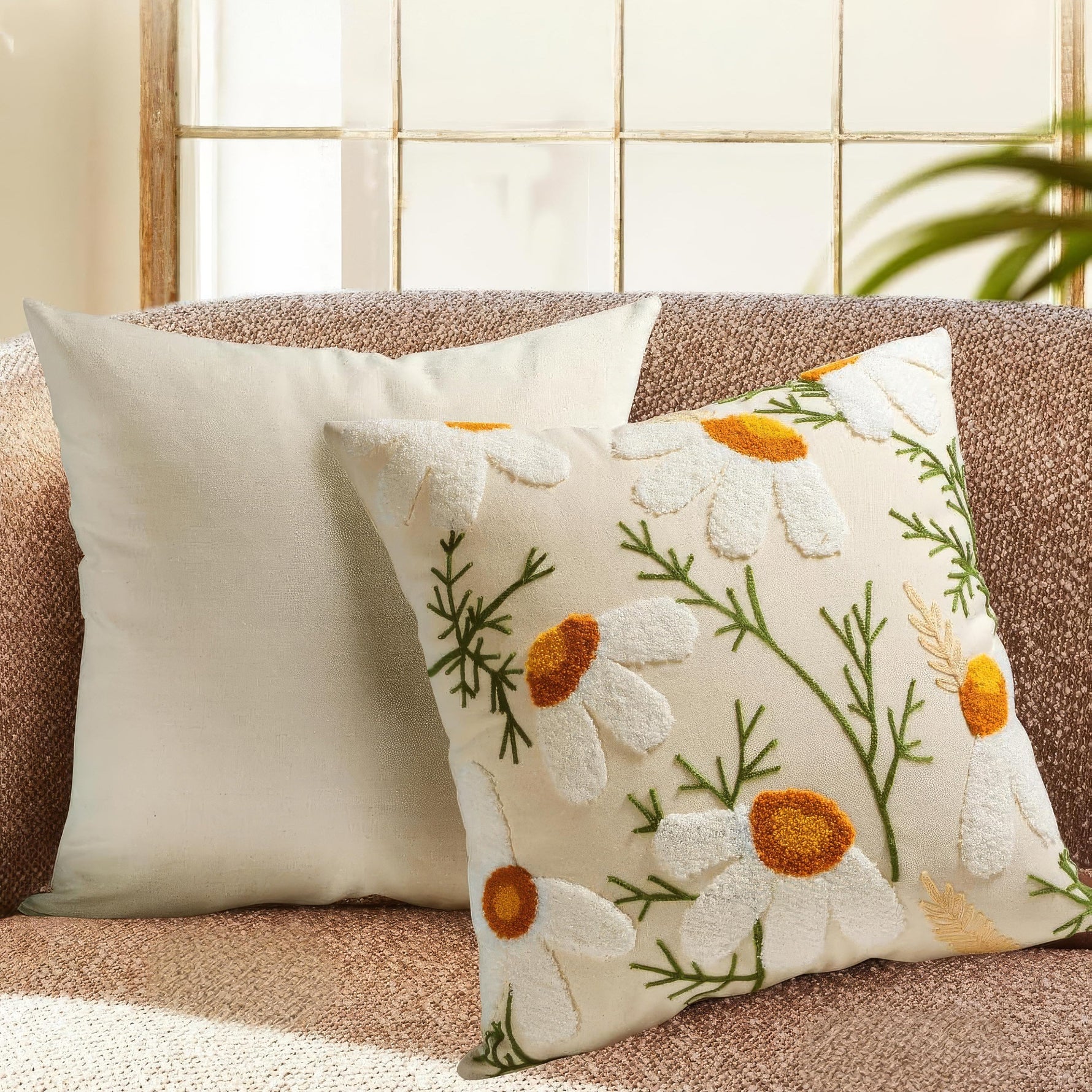 Natur Chic – Kissenbezug mit lebhaftem Pflanzenmotiv