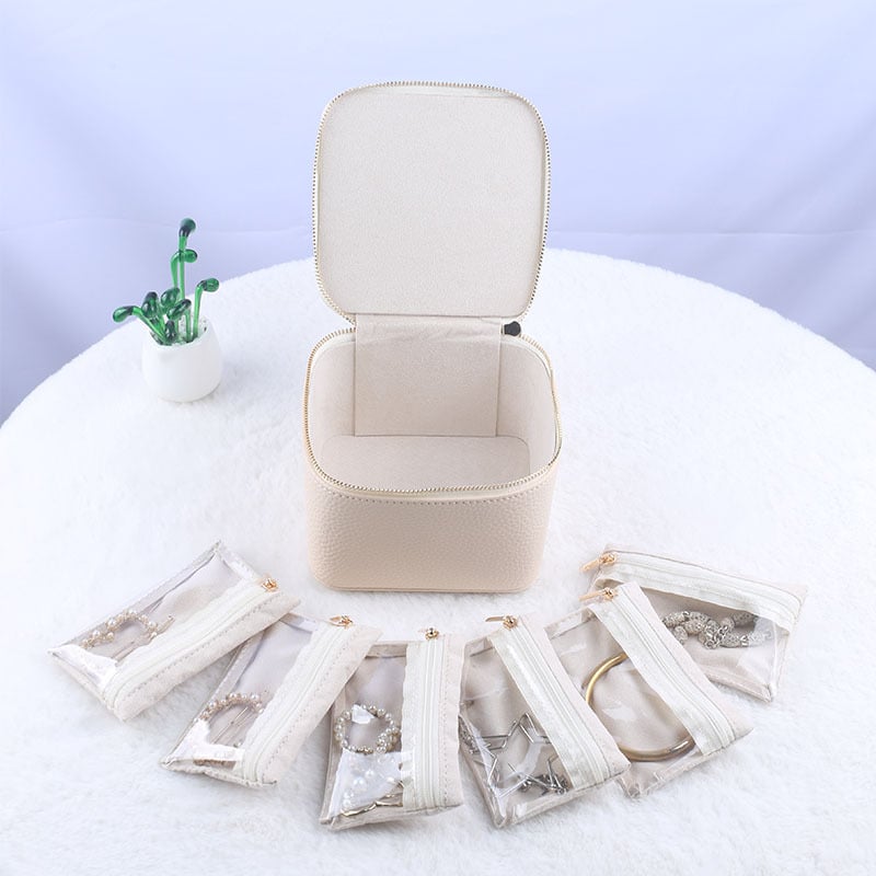 Jewelry Organizer – Your valuable jewelry always safe and tidy