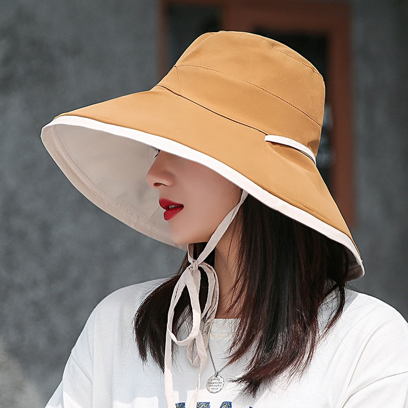 Eleganter Sonnenhut mit breiter Krempe für optimalen UV-Schutz
